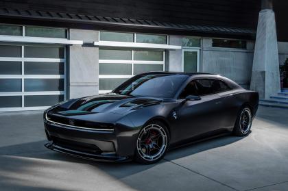 Το Dodge Charger επιστρέφει στην Ευρώπη με ρεύμα και βενζίνη 